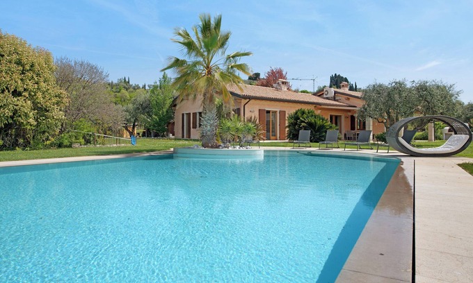 Montioni Villa | 'Villa Sellemond' with Lake View, Pool, Garden & Wi-Fi