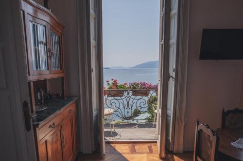 Ghiffa Apartment | Villa Selva Luxury Lakeview Apartment