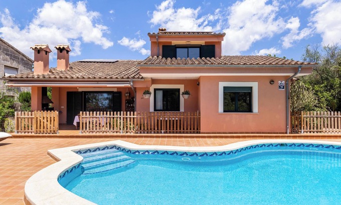 Sa Cabaneta Villa | Villa Ses Buguenvílies with Pool, Terraces & Wi-Fi