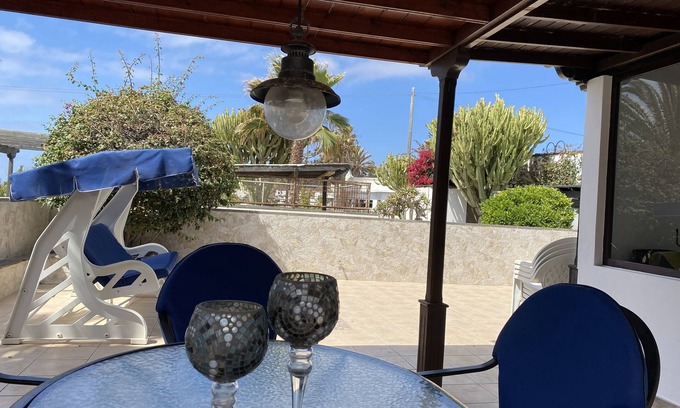 Charco del Palo Villa | Villa Sol with 3 bedrooms Nudist village, Charco del Palo, Lanzarote, with sea view.