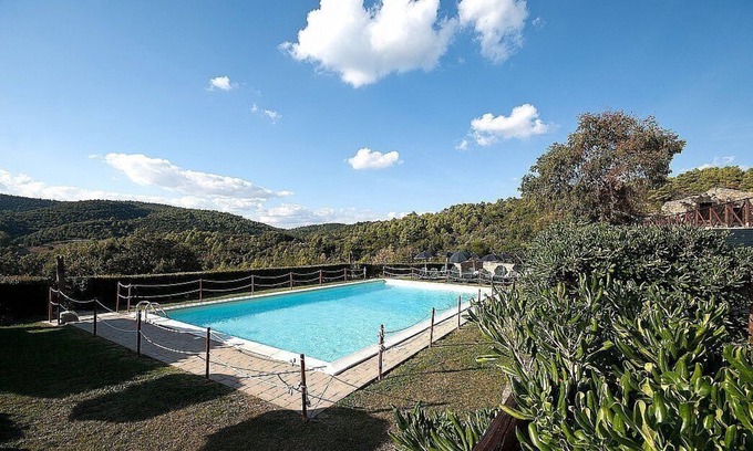 Cantalupo House | Villa Sonia M: A characteristic and welcoming cottage located in an isolated position, on the slopes of a hill which is covered with olive groves, with Free WI-FI.