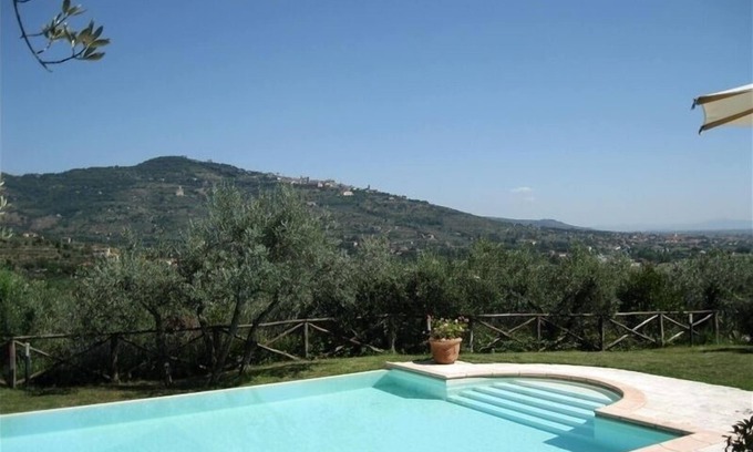 Il Borgo Villa | "Villa Stefania" Old Tuscan Farmhouse - Great View on Cortona