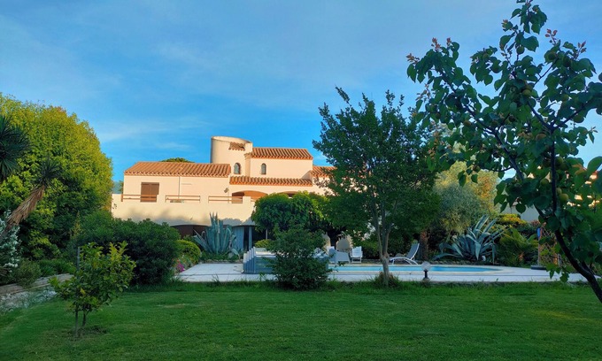 Montesquieu-des-Alberes Villa | Villa Torreta des Albères - Listed * Swimming pool