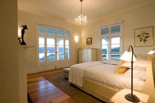 Wattle Grove Villa | Villa Talia Tasmania