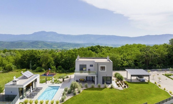 Pican Villa | Villa Tia in Kukurini - Haus für 8 Personen