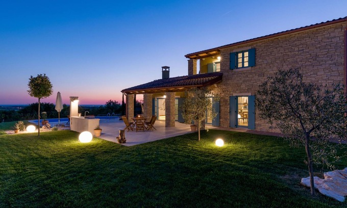 Vardica House | Villa Toscana by Interhome