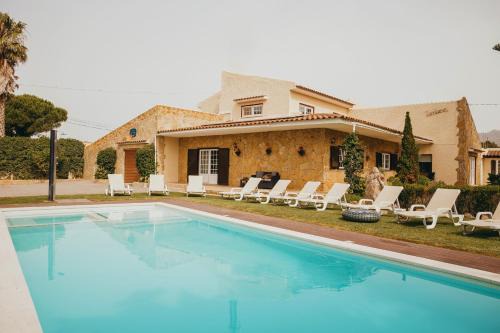 Charneca Villa | Villa Tumbine