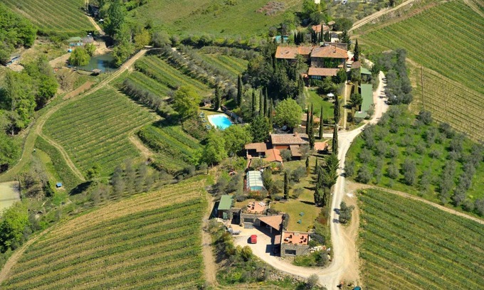 Gaiole in Chianti Villa | Villa Vigneto Estate
