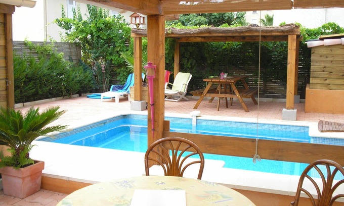 Valescure Villa | VILLA WITH PRIVATE POOL IN ST RAPHAEL NEAR BEACH AND SHOPS
