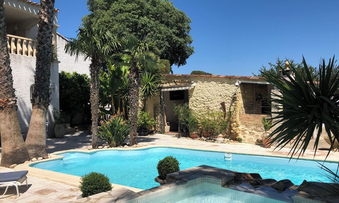 Puimisson Villa | Villa with terrific mediterranean garden located next to beaches and mountains