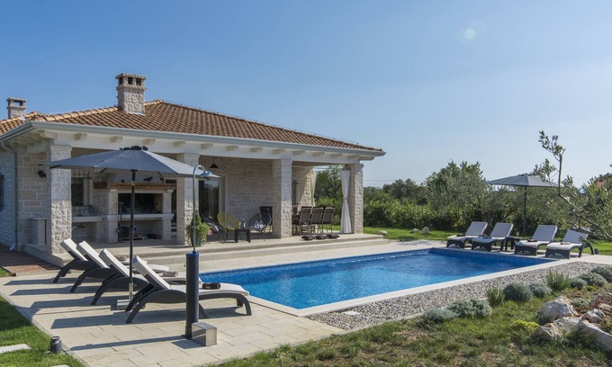 Drnis Villa | Villa with the best equipment and beautiful.