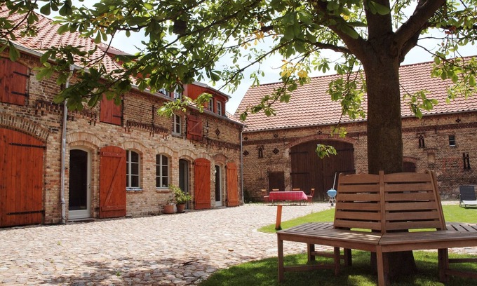 Fresdorf Apartment | Villa Wunderlich, Blaue Wohnung - Schöne Fewo auf dem Land, bei Potsdam/Berlin