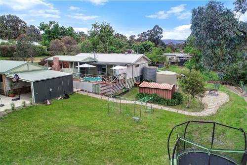 Macs Cove House | Village Cove
