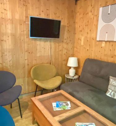 Mellet House | Village de vacances oignies