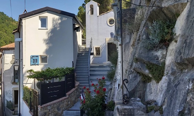Bonson House | Village house for 4 to 6 people on 2 floors