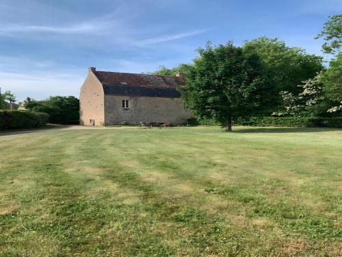 Vault-de-Lugny House | Village House in Burgundy near Vézelay Basilica