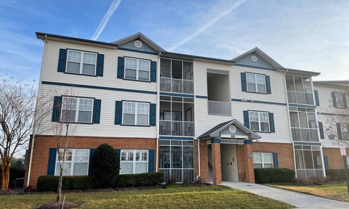 Villages of Five Points Condo | Village of Five Points, pet friendly condo!
