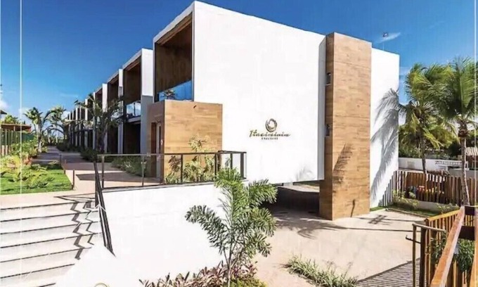 Itacimirim Apartment | Village on the sand in Itacimirm, quiet and reserved beach (not very popular).