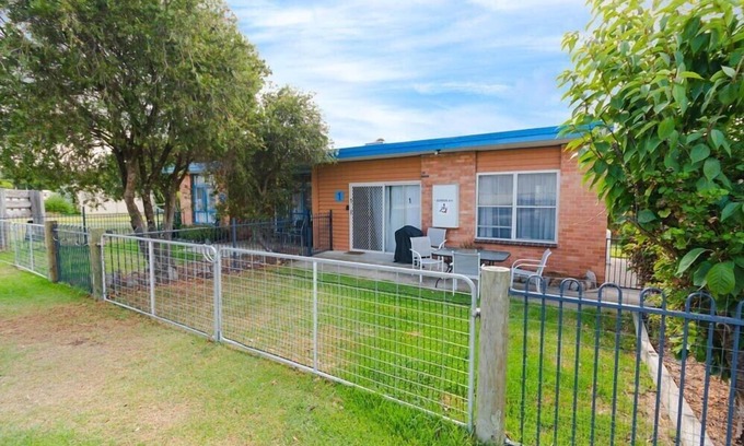 Mallacoota House | Village View Unit 1 Mallacoota