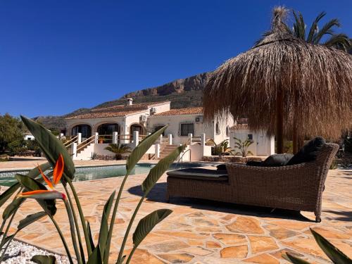 Ermita Villa | Villamontgovalls private pool and stunning views!