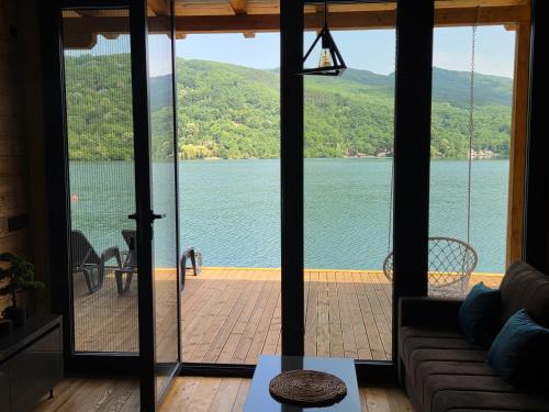 Bajina Basta Villa | Villas Mlecika and Zvoncic- Jezero Lake Perucac