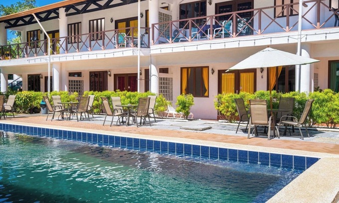 El Cerro Villa | Villas Spring #8 w/Pool Close to Everything in Manuel Antonio