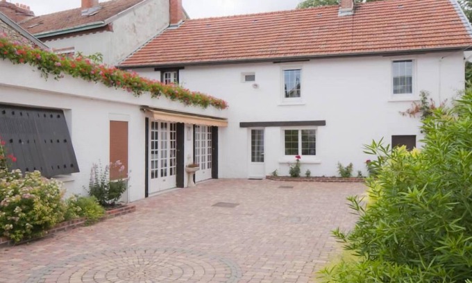 Binson-et-Orquigny House | Villers Sous Chatillon: Mansion - Villers Sous Chatillon
