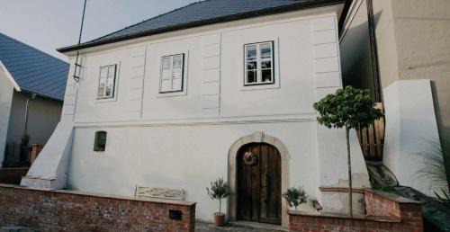 Uherske Hradiste House | Vinařský dům Mařatice