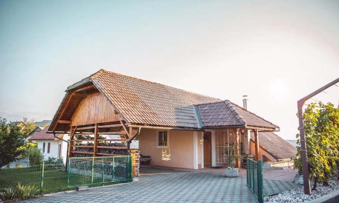 Bostanj Apartment | Vineyard Cottage Urban
