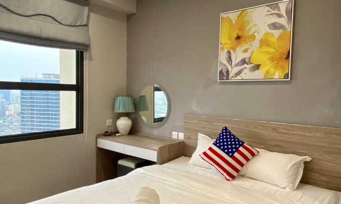 Trung Hoa Nhan Chinh Apartment | Vinhomes D'capital Trần Duy Hưng - Blissful Homestay