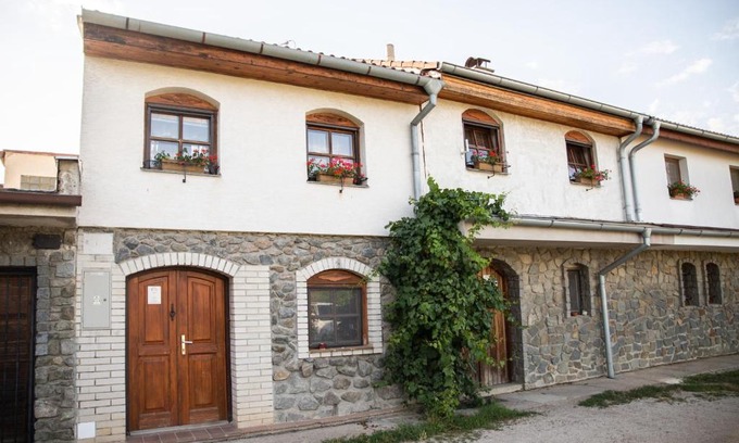 Moravska Nova Ves Apartment | Vinný Sklep U Terezy a Jakuba
