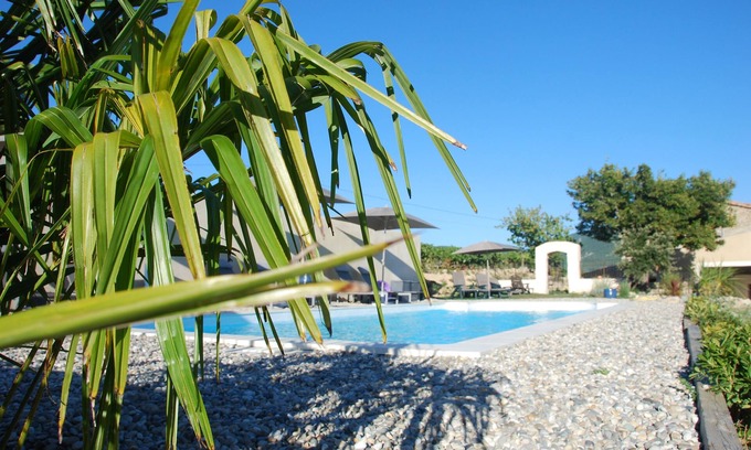 Vinsobres Apartment | Vinsobres: Elsa: Charming cottage with pool in Drôme Provençale