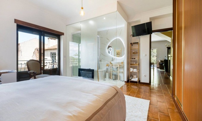 Figueiro dos Vinhos Apartment | Vintage Charm Meets Modern Comfort