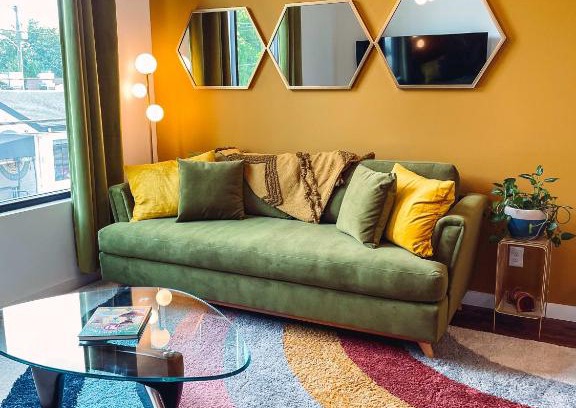 North Nashville House | Vintage Vibes - Minutes From The Broadway Buzz