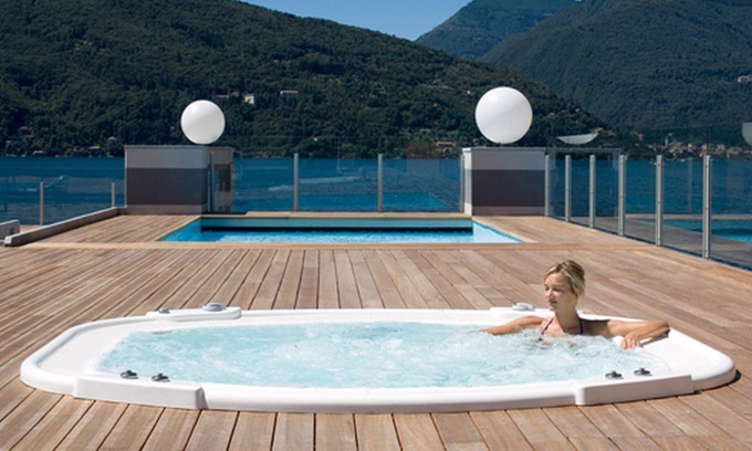 Maccagno Apartment | Vista di Maccagno Fantastico Pool, Maccagno con Pino e Veddasca, Italy