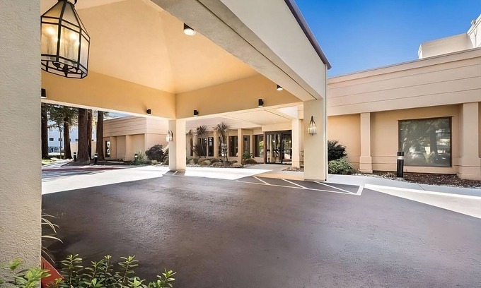 San Jose Apartment | Visit Winchester Mystery House! Available Free Shuttle to San Jose Airport!