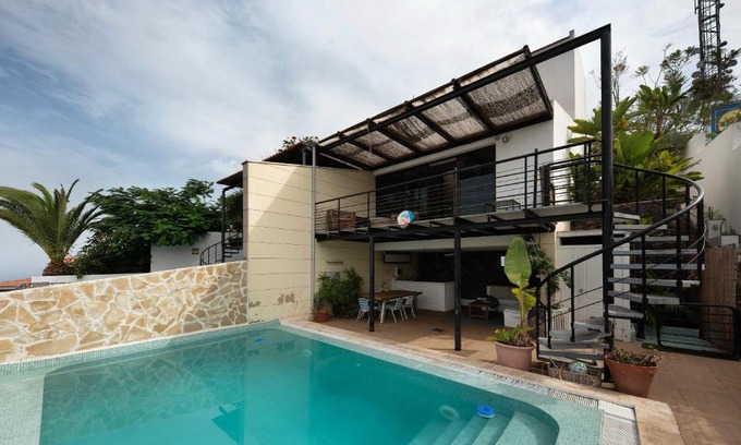 Santa Ursula House | Vista Bella