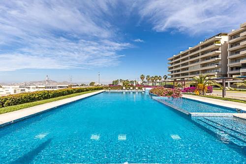 El Tezal Apartment | Vista Vela Luxury Ground Floor Terrace & BBQ