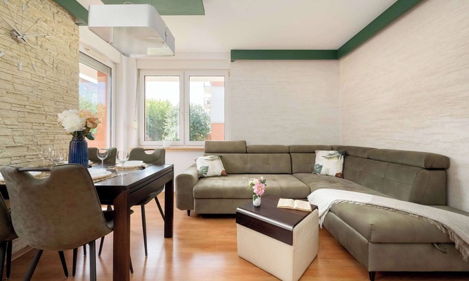 Krzyki Apartment | Vivaldiego 6 | Wrocław | Spacious Apartment | AC&Balcony