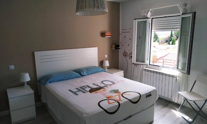 Burgos Apartment | Vivienda de Uso Turístico Loló in Burgos, pet friendly, quiet and comfortable.