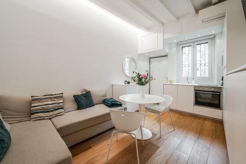 Navigli Apartment | VivimiHome - Navigli Apartment with Garage
