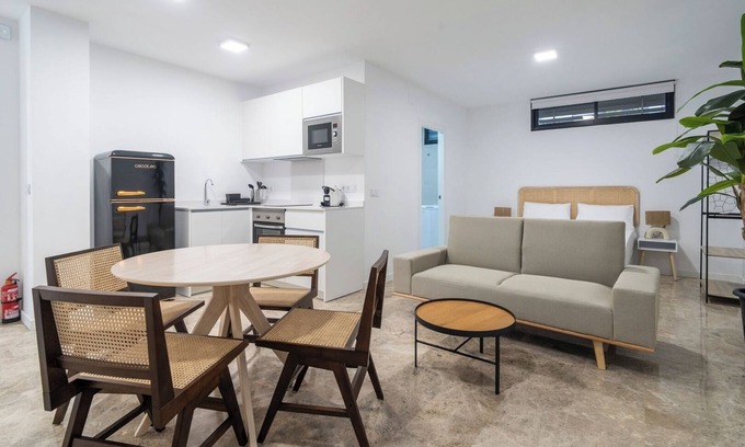 El Pla del Real Apartment | VLC HOST - Tamarit Olmos B