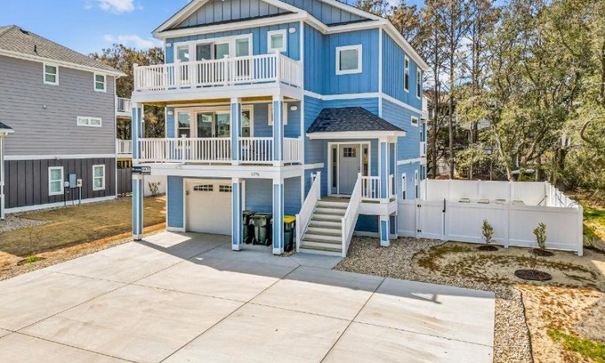 Corolla House | VOH23, The Strandhaus- Oceanside, Private Pool
