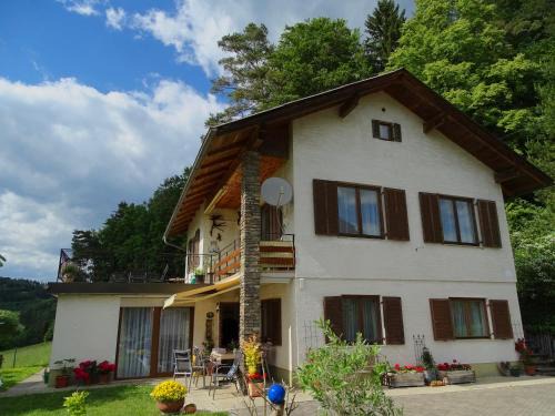 Kainbach bei Graz Apartment | Vorstadt-Appartement Haus Monika