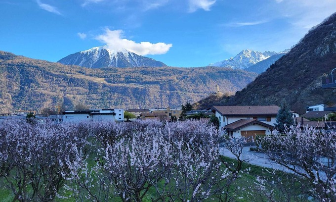 Martigny Apartment | Vue Exceptionnelle, bcp de Charme, Situation Idéale, Magnifique Moderne et Neuf