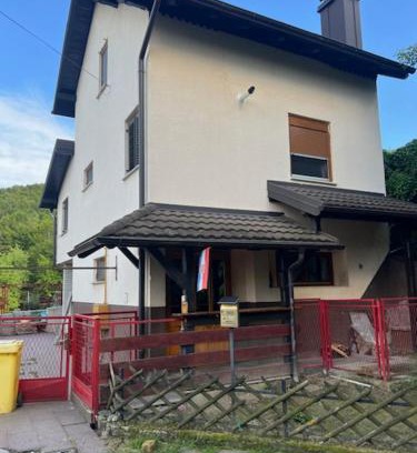 Ivanec House | Vuglovec House