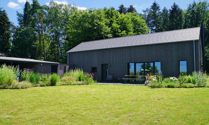 Breitscheid Villa | Wäller Haus - Modern villa with fireplace & large natural garden