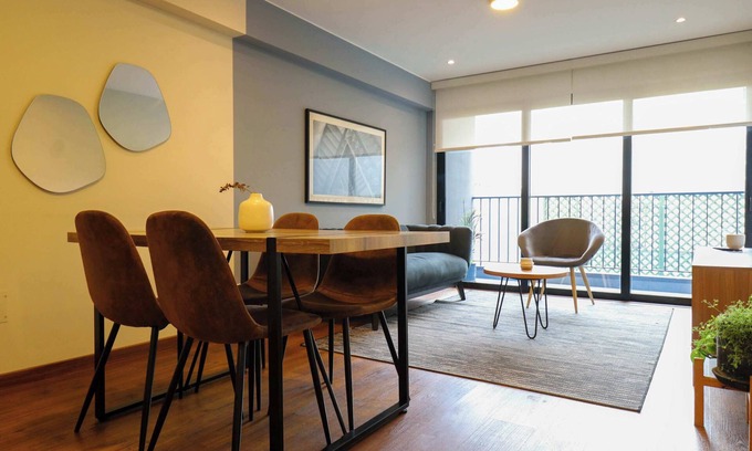 Armendariz Apartment | w* | Spotless 2BR with Balcony in Miraflores