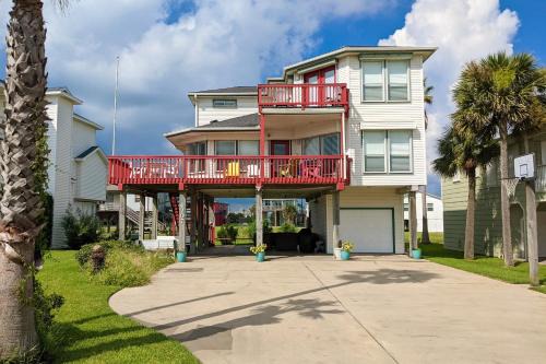 Pirates Beach House | Wait 'N Sea