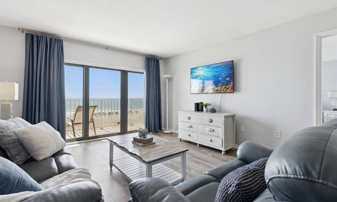 Cocoa Beach Condo | Wake Up to Waves: Cocoa Beach Condo w/Huge Oceanfront Balcony & Heated Pool